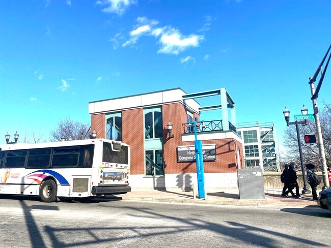 Photo - 1000 Palisade Ave Unit 2 front