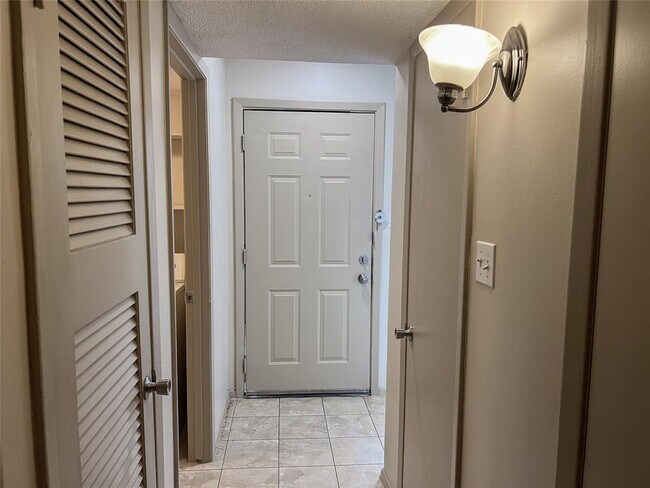 Photo - 7206 Creekside Dr