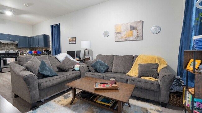 Photo - 1337 W Huron St Unit 1R