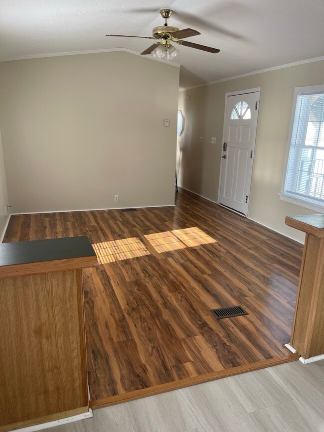 Photo - 34 Skyridge Ln