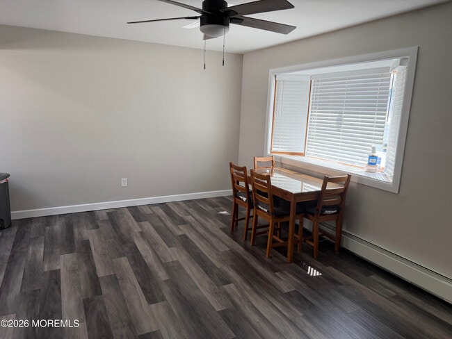 2305 Oak Tree Rd