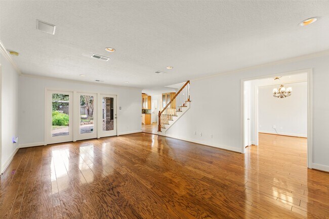 Photo - 14206 Blazey Dr