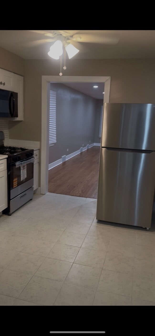 Photo - 8124 S Calumet Ave Unidad 1