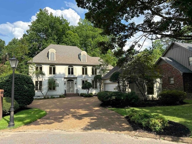 Building Photo - 320 River Oaks Rd N Rental