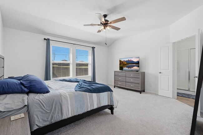 Photo - 651 Spring Ashberry Ct