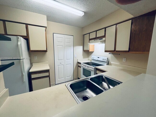 Photo - 1245 SW 46th Ave Unit 1201