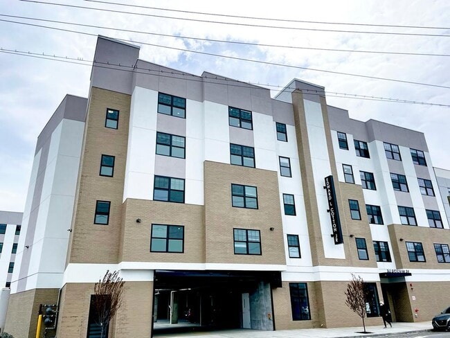 Building Photo - 200 Lafayette St Unit 1