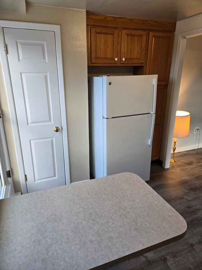 Building Photo - 3929 Township Line Rd Unit C-SecondFloor