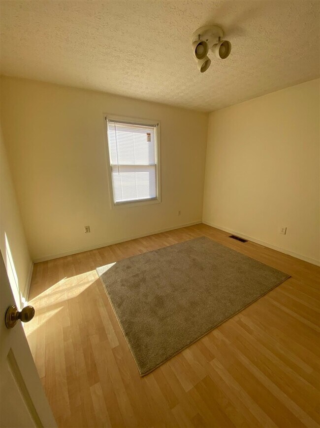 1506 Smallhouse Rd Rental House Rental in Bowling Green, KY