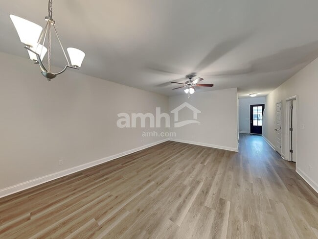 Photo - 5033 Mountain Springs Rd