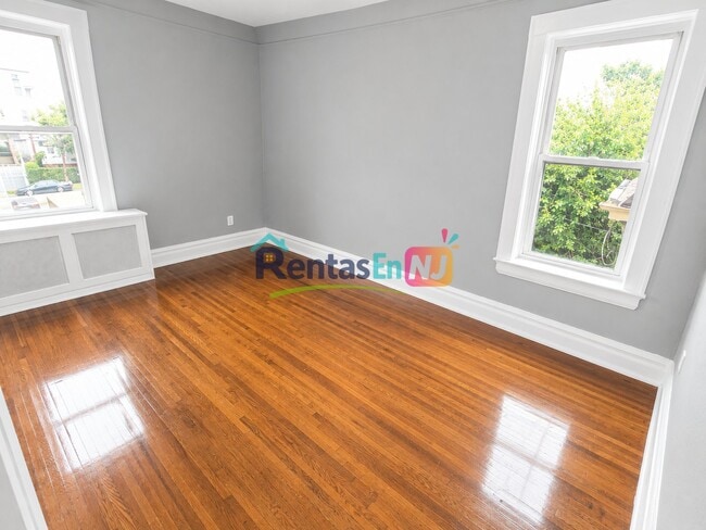 Photo - 203 Shephard Ave Unit 301