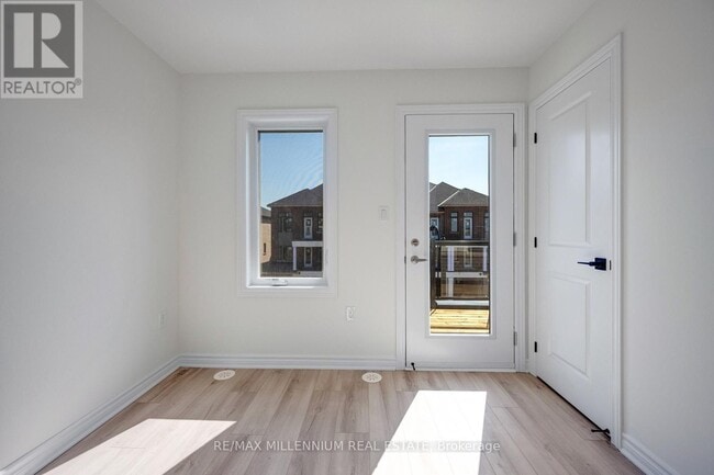 Photo - 36 Thornbird cres