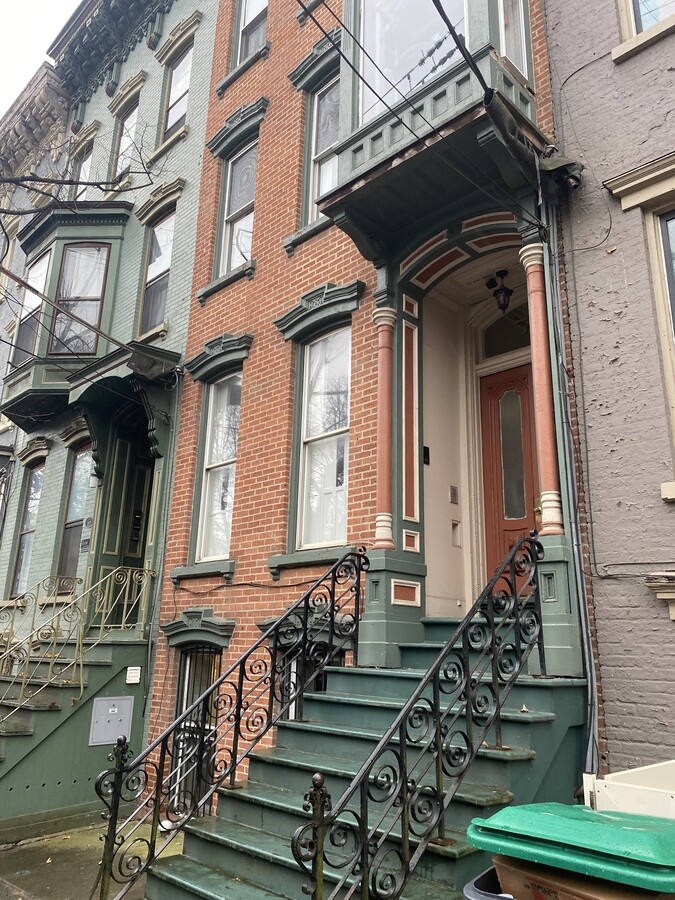 Photo - 330 Hudson Ave Townhome