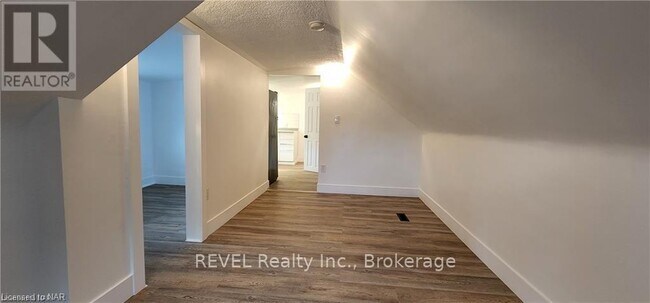 Photo - 5 Linwood St