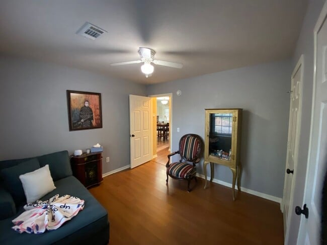 Photo - 254 E Sunset Dr