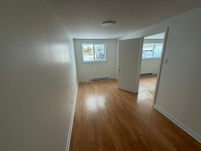 Building Photo - 7 Bennett Ave Unit 1