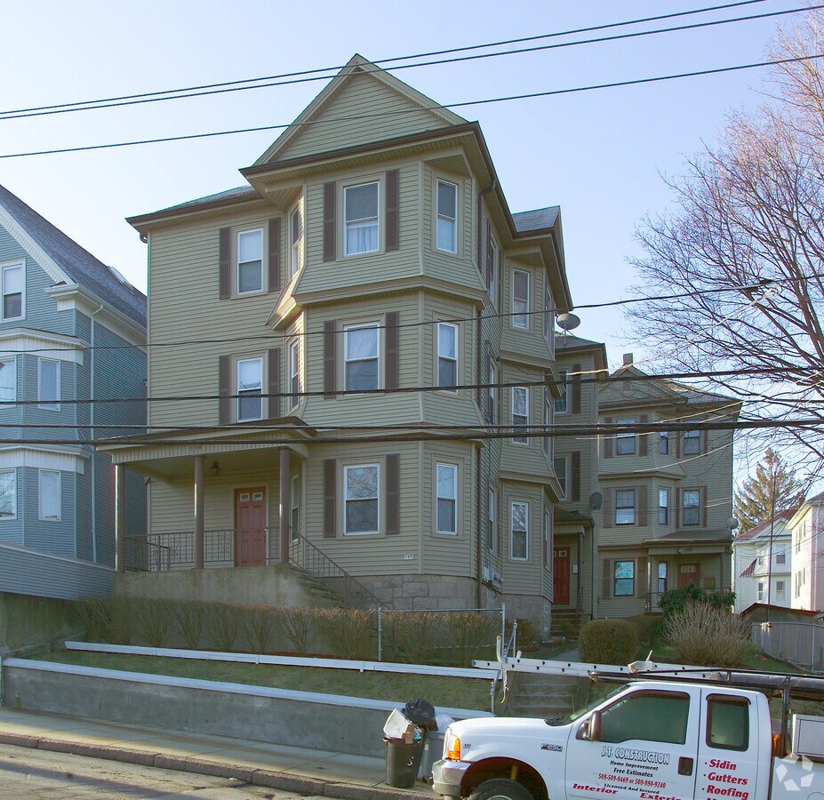 Photo - 189-195 Middle St