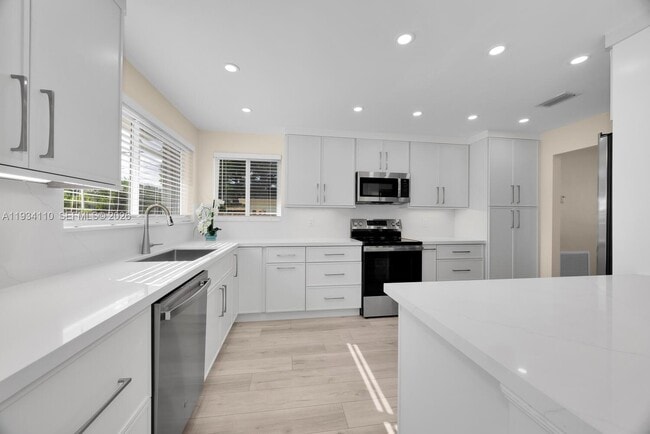 Photo - 6110 SW 79th St