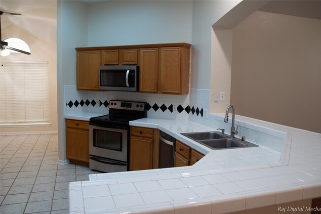 Photo - 4918 Pinder Ln