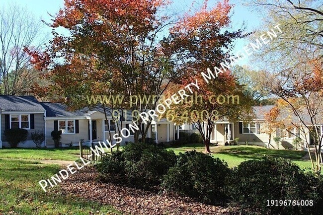 Photo - 2210 Bernard St