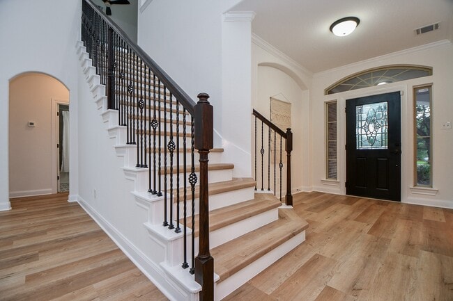 Photo - 18 Hadlock Pl