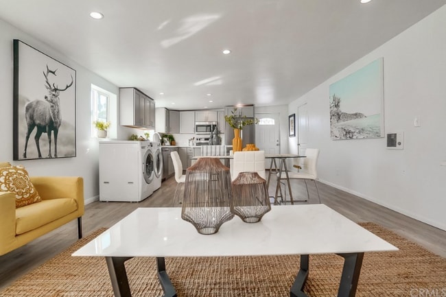 Photo - 25826 Hillworth Ave