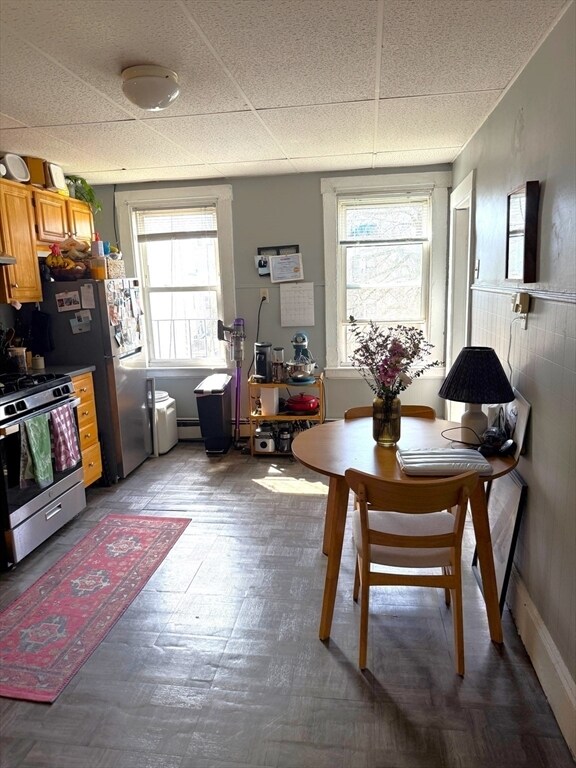 Building Photo - 531 E 8th St Unit 2