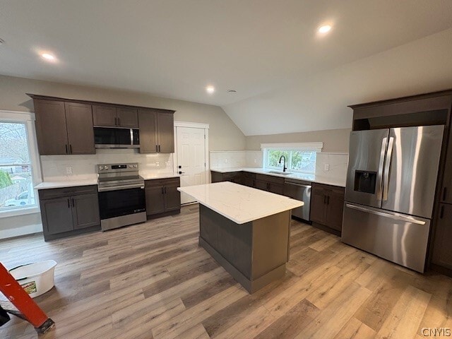 Photo - 69 Syracuse St