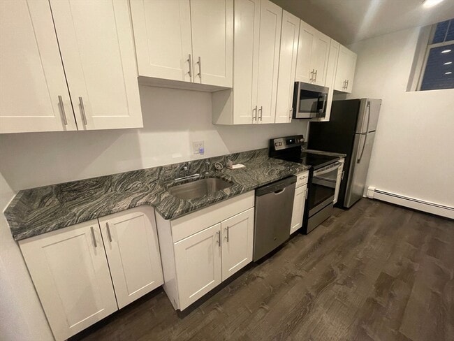 Building Photo - 382 Commonwealth Ave Unit B1