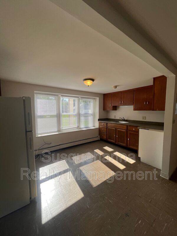 Photo - 1051 Henn Ave Unit Apt. D