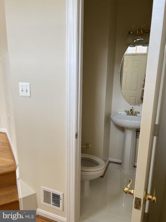 Building Photo - 2822 Laura Gae Cir