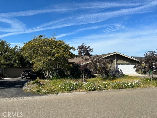 Photo - 836 Highland Dr