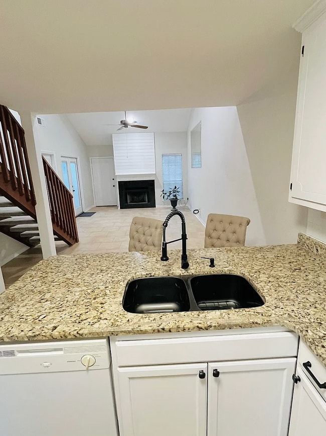 Photo - 389 Clubhouse