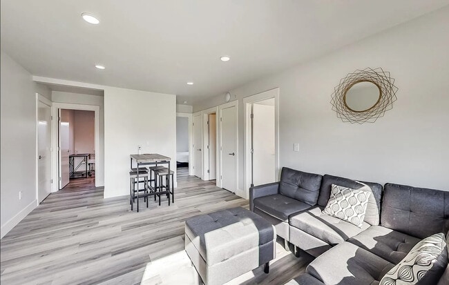 Photo - 3411 Adeline St