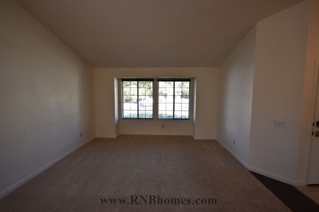 Photo - 3412 Leland St