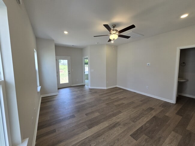 Building Photo - 5142 Pace Pk Cir Rental