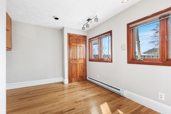 Photo - 1 Oak Grove Ct