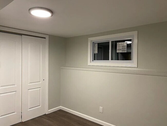 Photo - 1029 Commack Rd