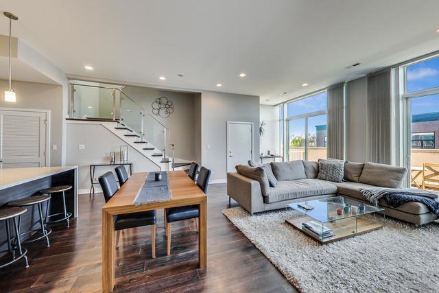 Photo - 1611 N Hermitage Ave Condo Unit 0403