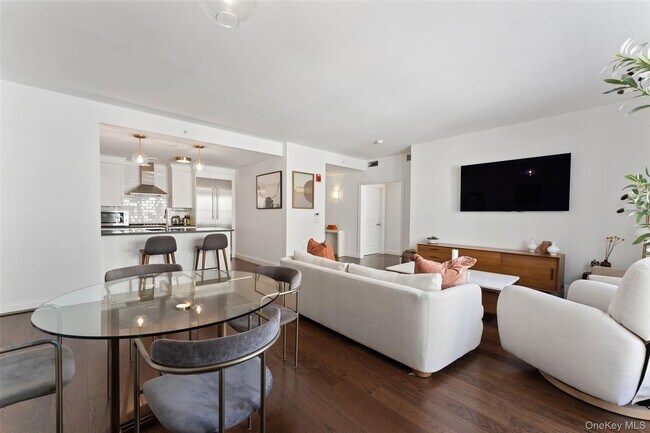 Photo - 10 Byron Pl Unit 504