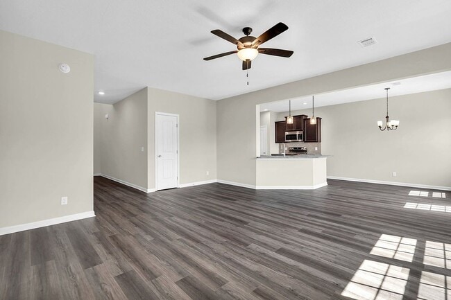 Photo - 200 Alcove Ct