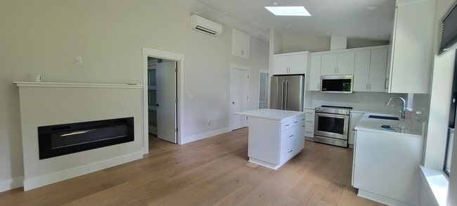 Photo - 720 SW Tera Dr