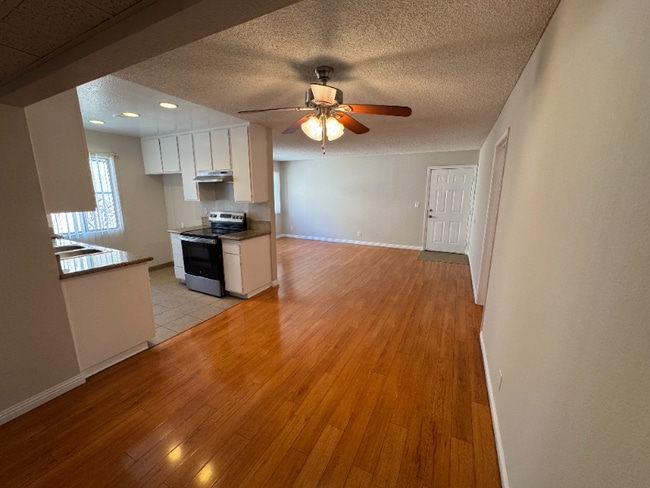 Photo - 626 E Verdugo Ave Unidad R