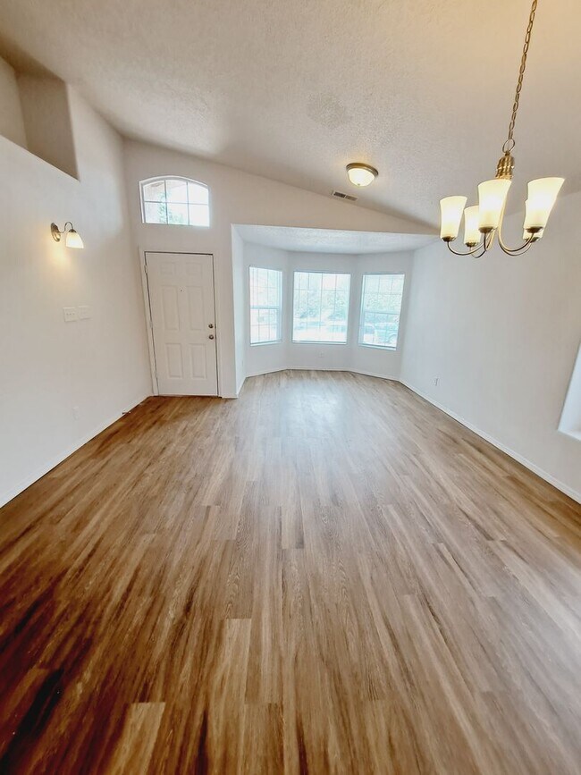 Photo - 2811 Desert Sage Ave SW
