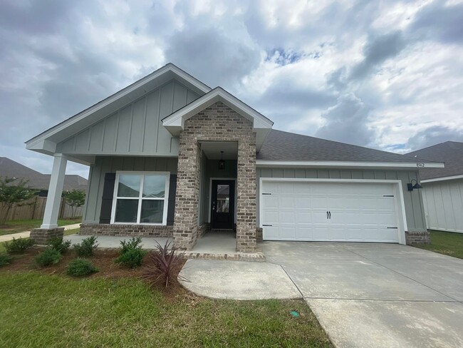 4 BD/2 BTH in the French Settlement subdiv... - 4 BD/2 BTH in the French Settlement subdiv... House