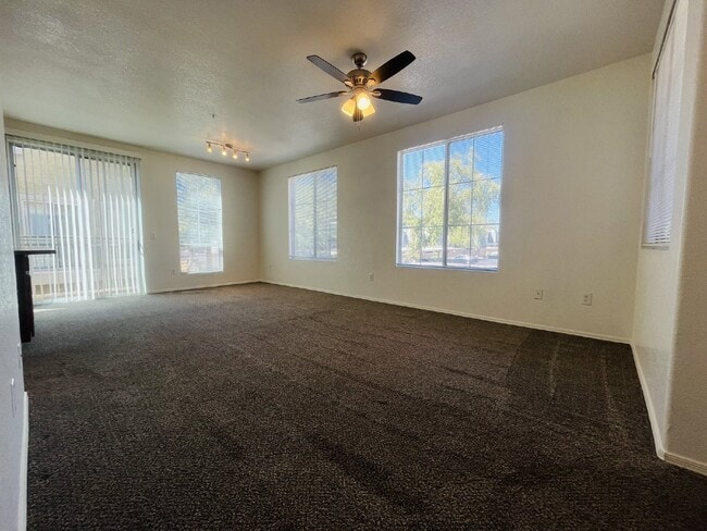Photo - 18250 N Cave Creek Rd Unit 140