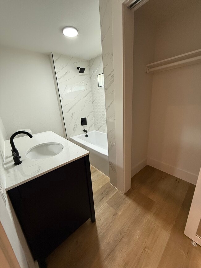 Photo - Wyoming Unit B