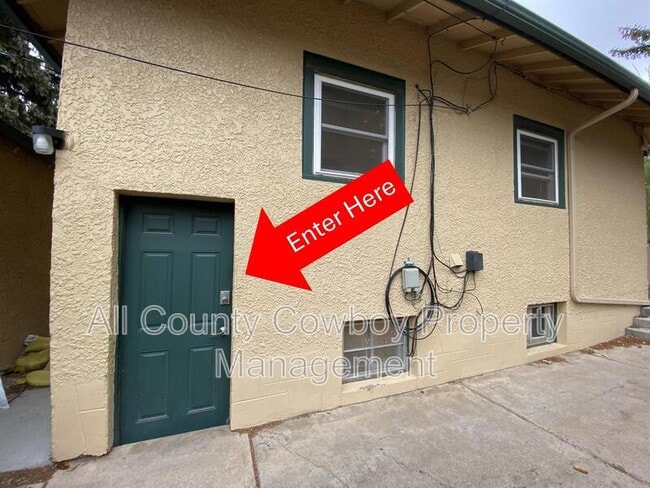 Photo - 170 1/2 N 8th St