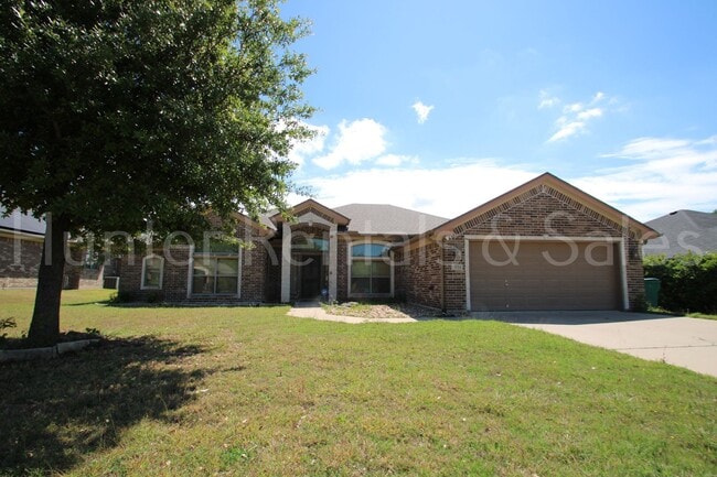 Building Photo - Belton Beauty!