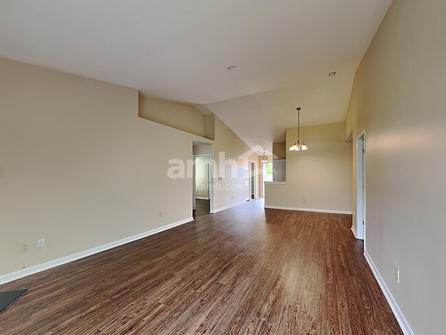 Photo - 606 Cross Wind Dr